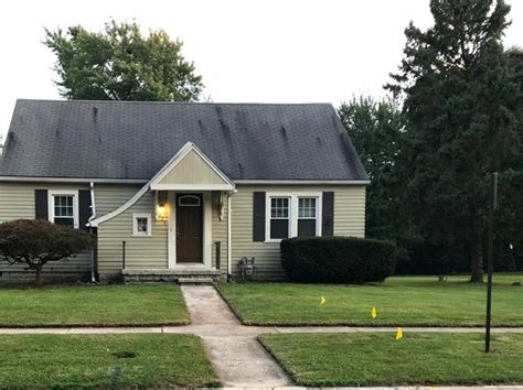 1,000 Sq. . Two bedroom house for rent in findlay ohio